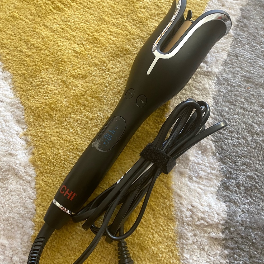 CHI Spin N Curl in Onyx Black.